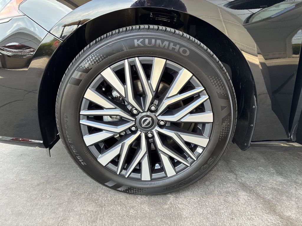 2025 Nissan Altima SV - Photo 7
