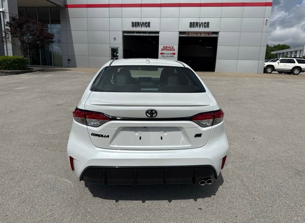 New 2026 Toyota Corolla SE Sedan