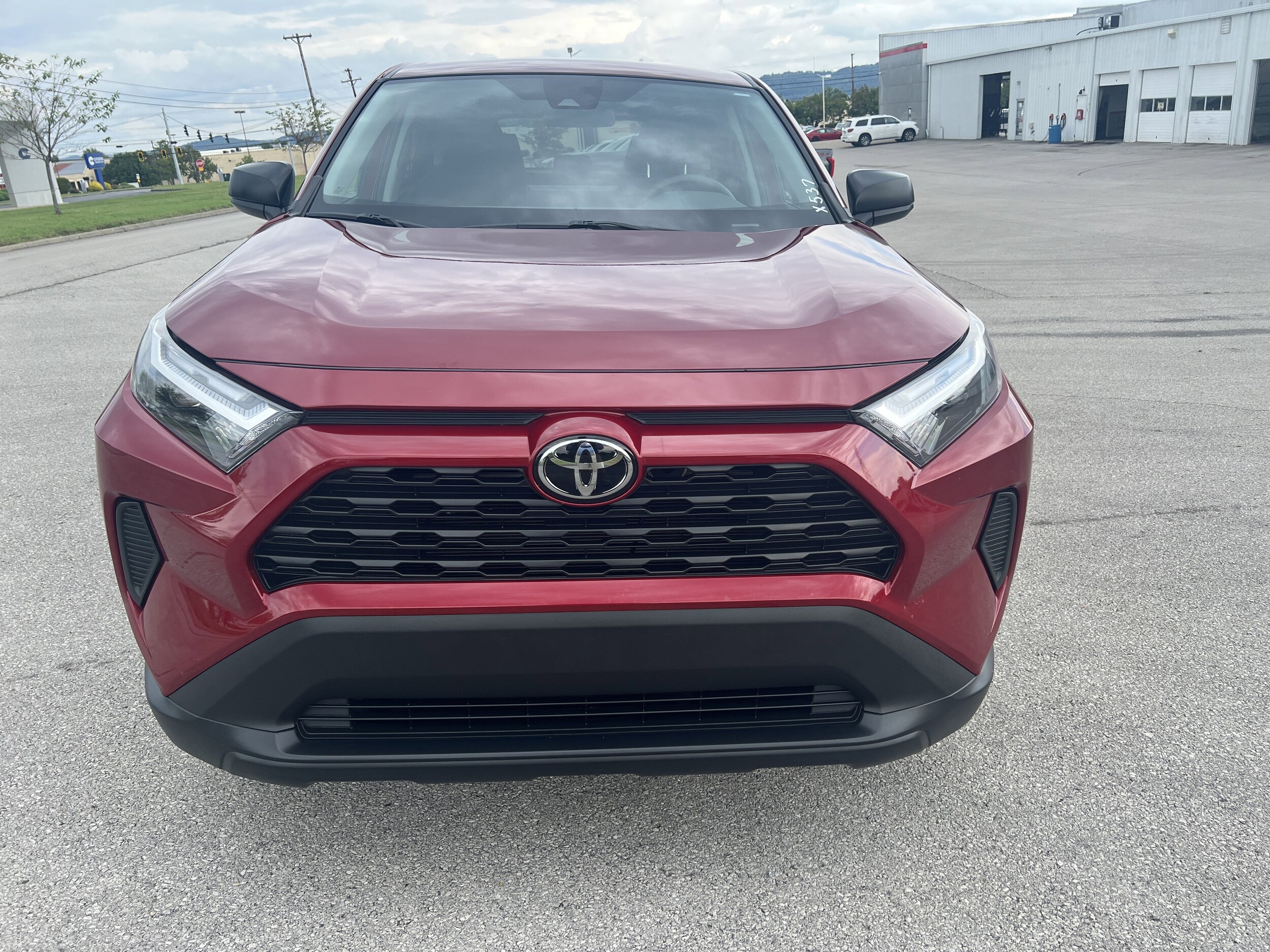 2024 Toyota RAV4 LE photo 2