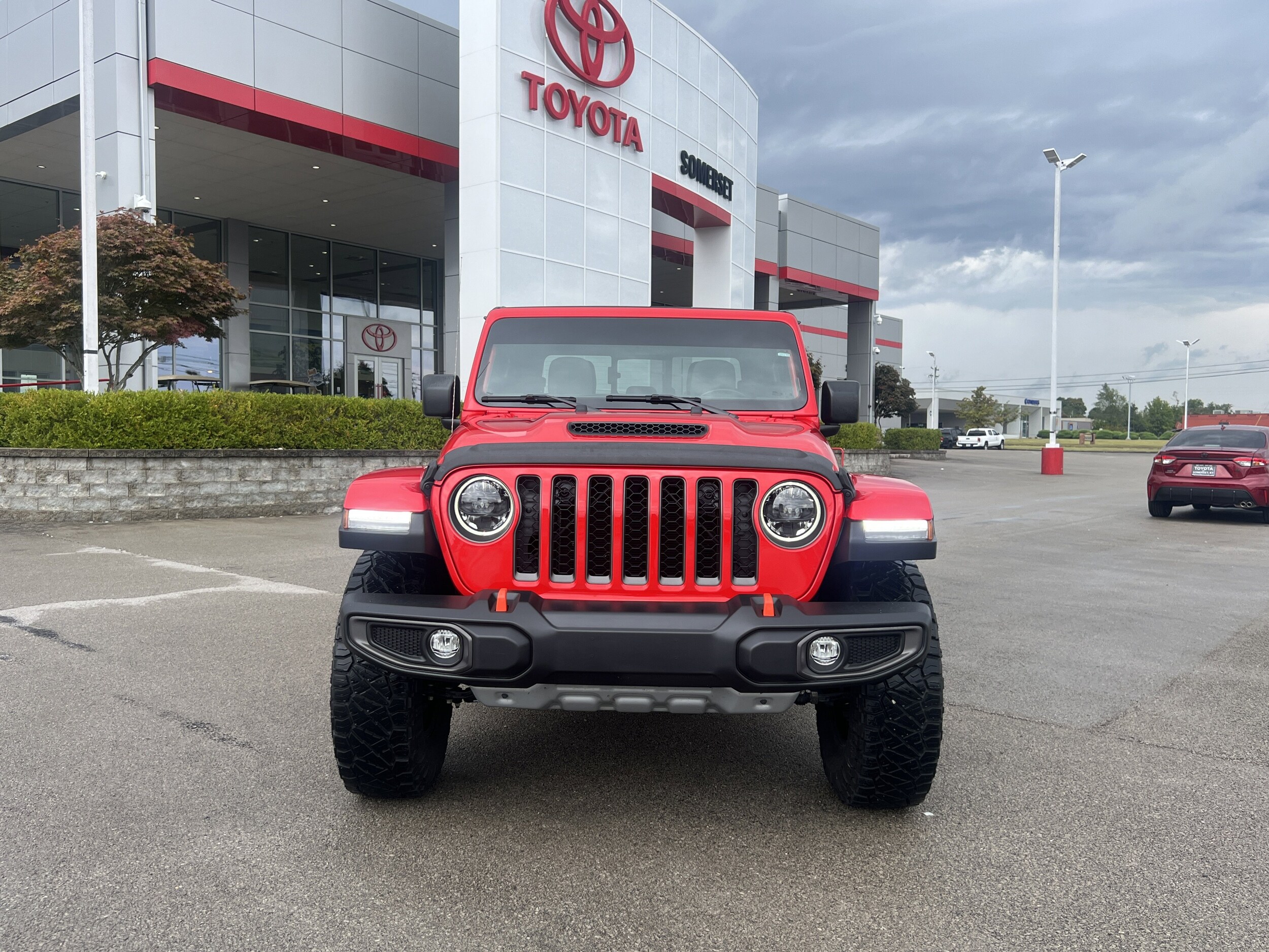 2023 Jeep Gladiator Mojave photo 2
