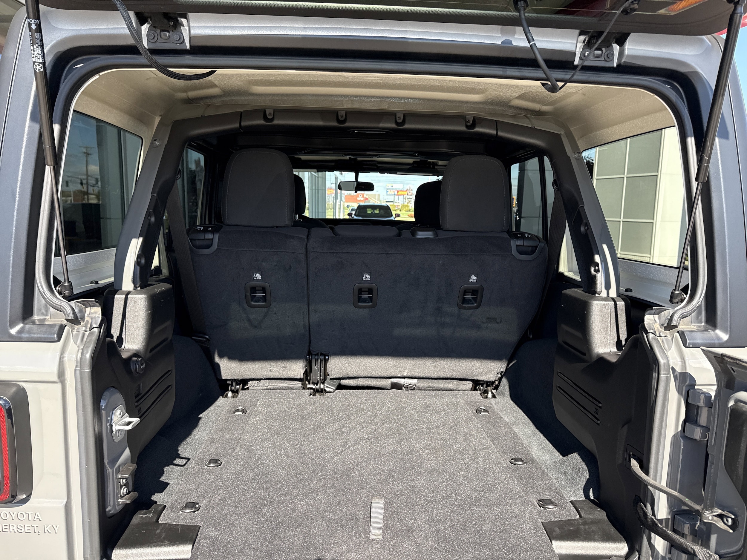 2022 Jeep Wrangler Unlimited Willys - Photo 15
