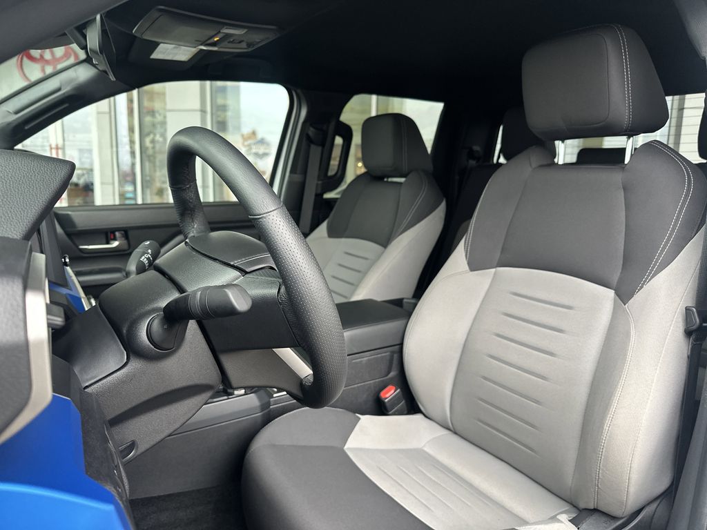 2025 Toyota Tacoma TRD Off Road - Photo 9