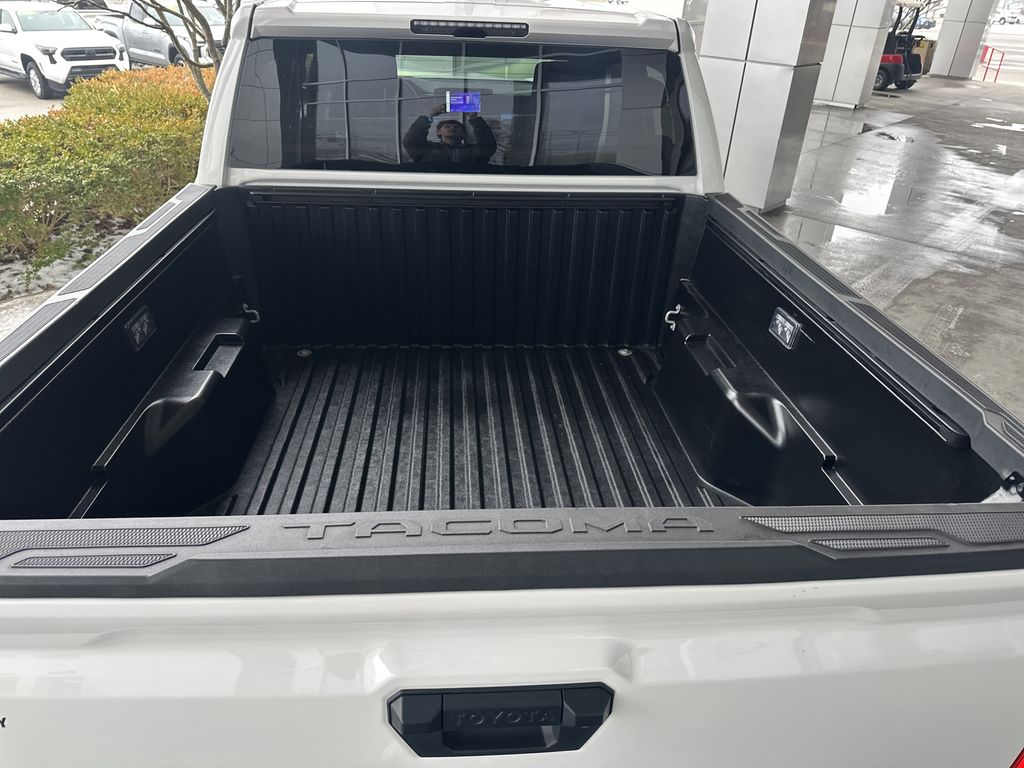 2025 Toyota Tacoma TRD Off Road - Photo 16