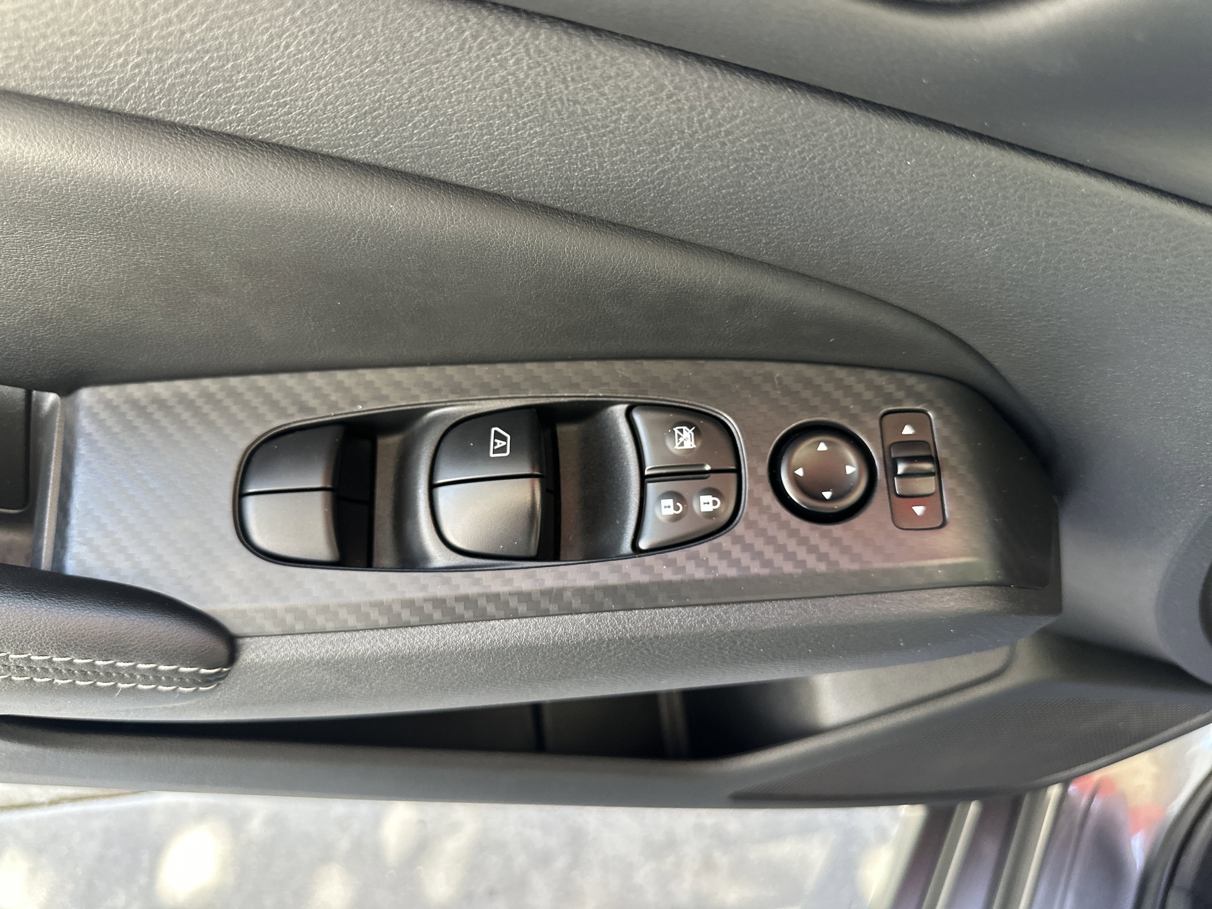 2025 Nissan Altima SV - Photo 23