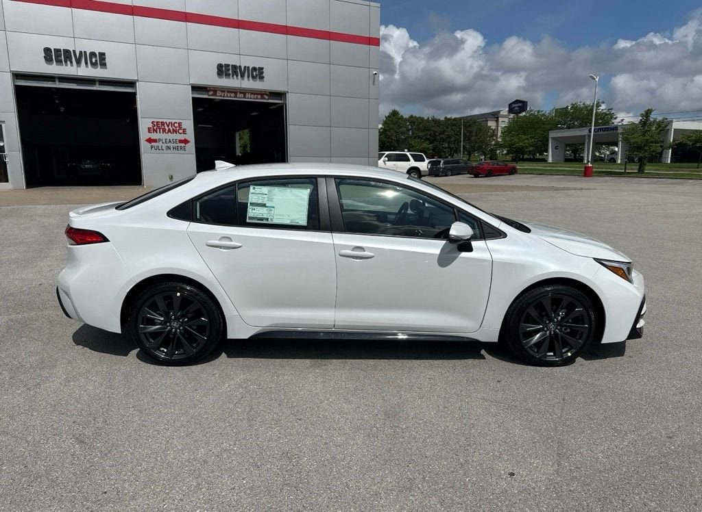 New 2026 Toyota Corolla SE Sedan