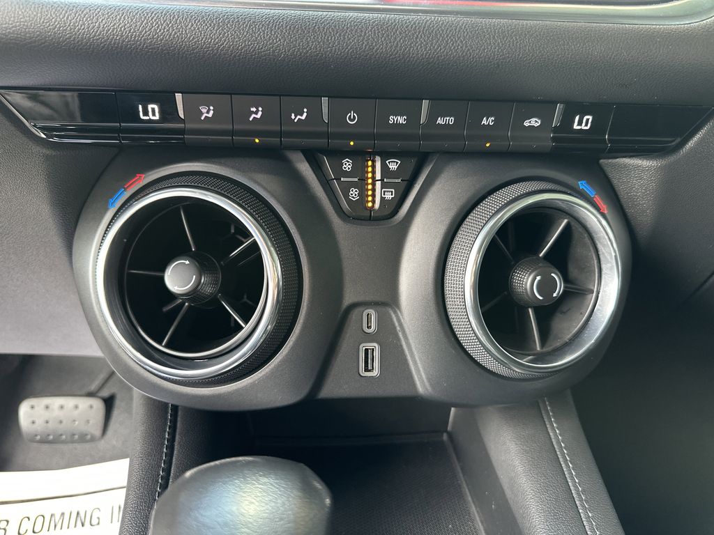2020 Chevrolet Blazer 2LT - Photo 32