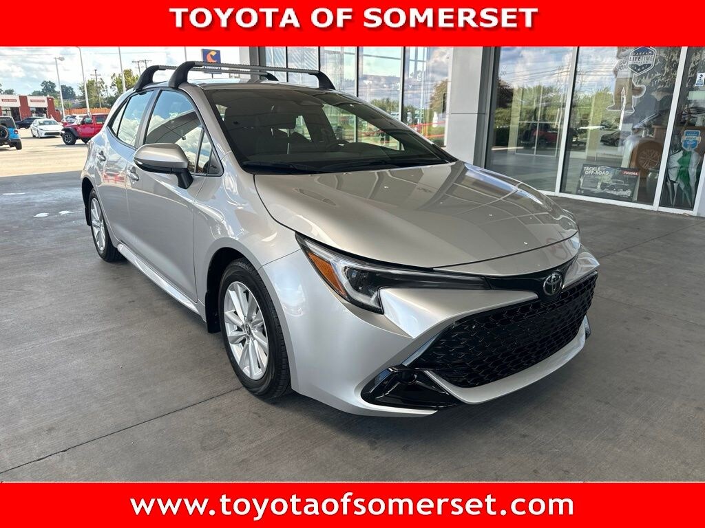 Used 2023 Toyota Corolla Hatchback SE Hatchback