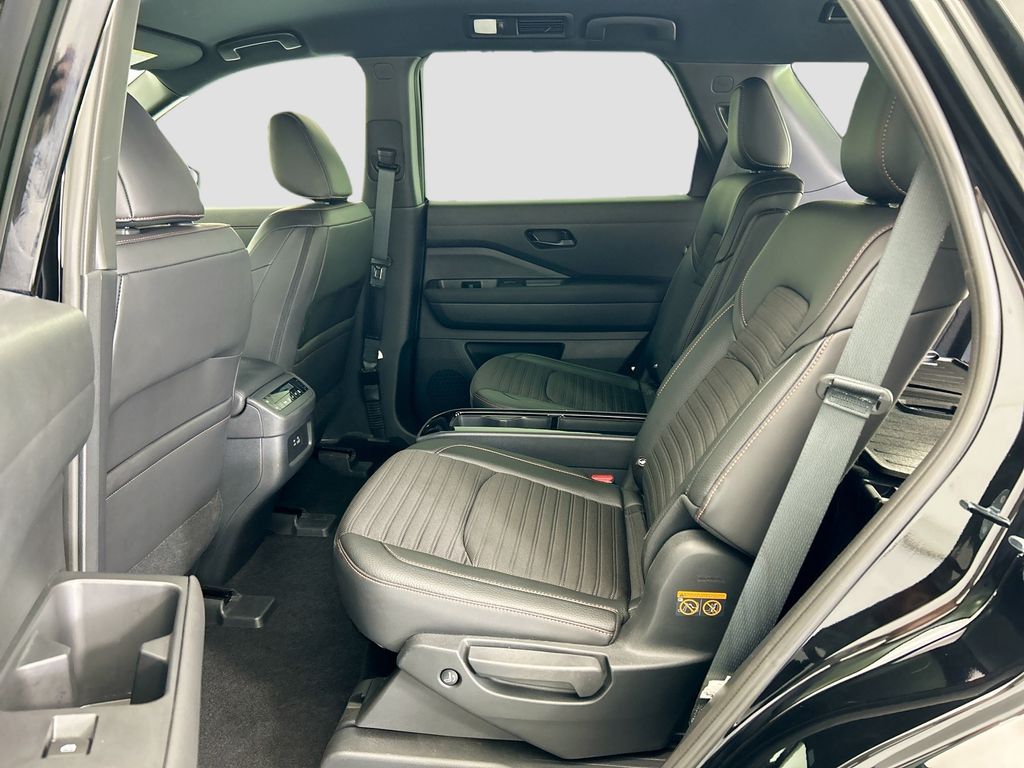 2025 Nissan Pathfinder Rock Creek - Photo 19