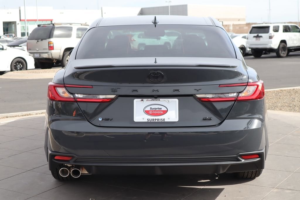 2026 Toyota Camry SE - Photo 6