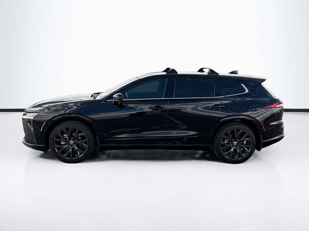 2025 Toyota Crown Signia Limited - Photo 8