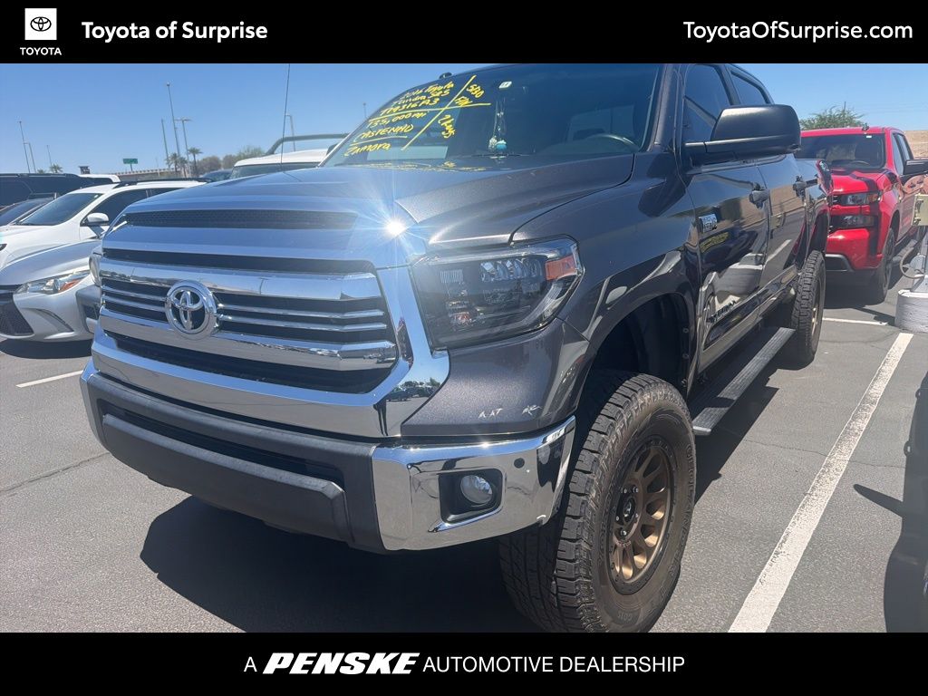 2016 Toyota Tundra SR5 5.7L 4WD FFV Crew Max Short Bed's photo
