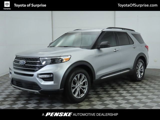 2022 Ford Explorer XLT's photo
