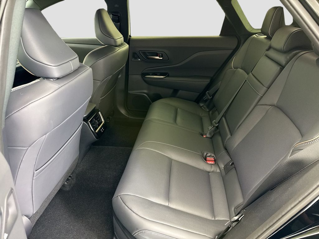 2025 Toyota Crown Signia Limited - Photo 20