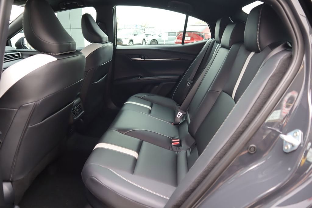 2026 Toyota Camry SE - Photo 20
