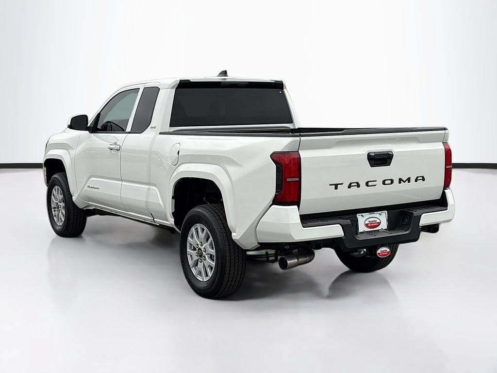 2026 Toyota Tacoma SR5 - Photo 7