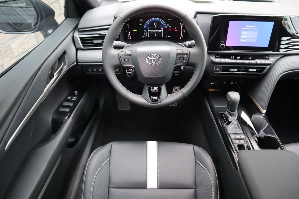 2026 Toyota Camry SE - Photo 10
