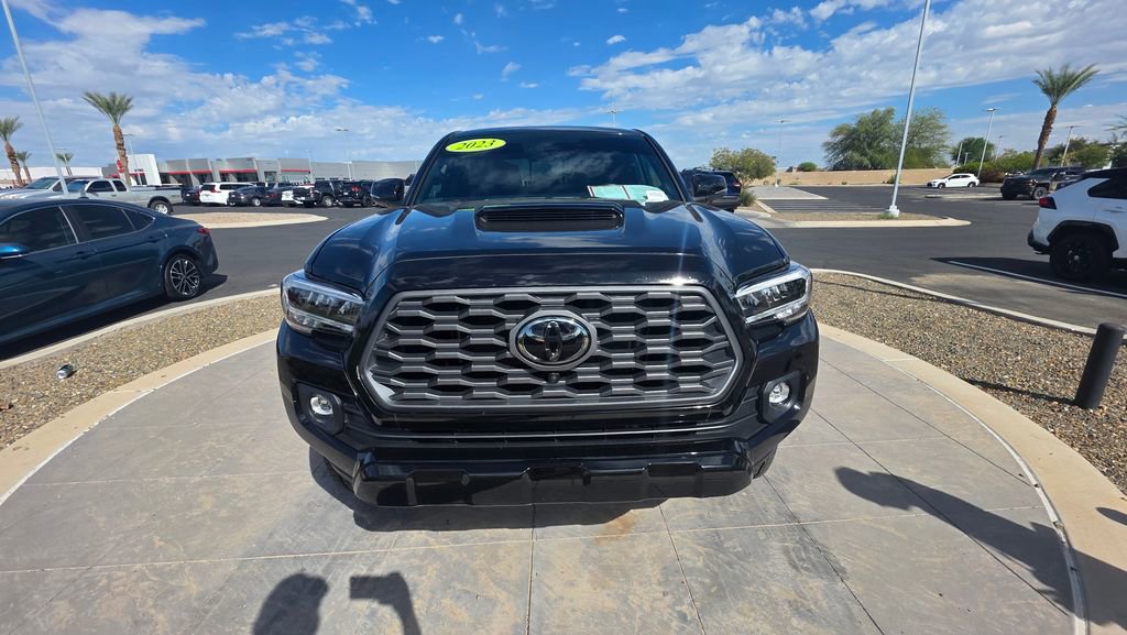 2023 Toyota Tacoma TRD Sport photo 2
