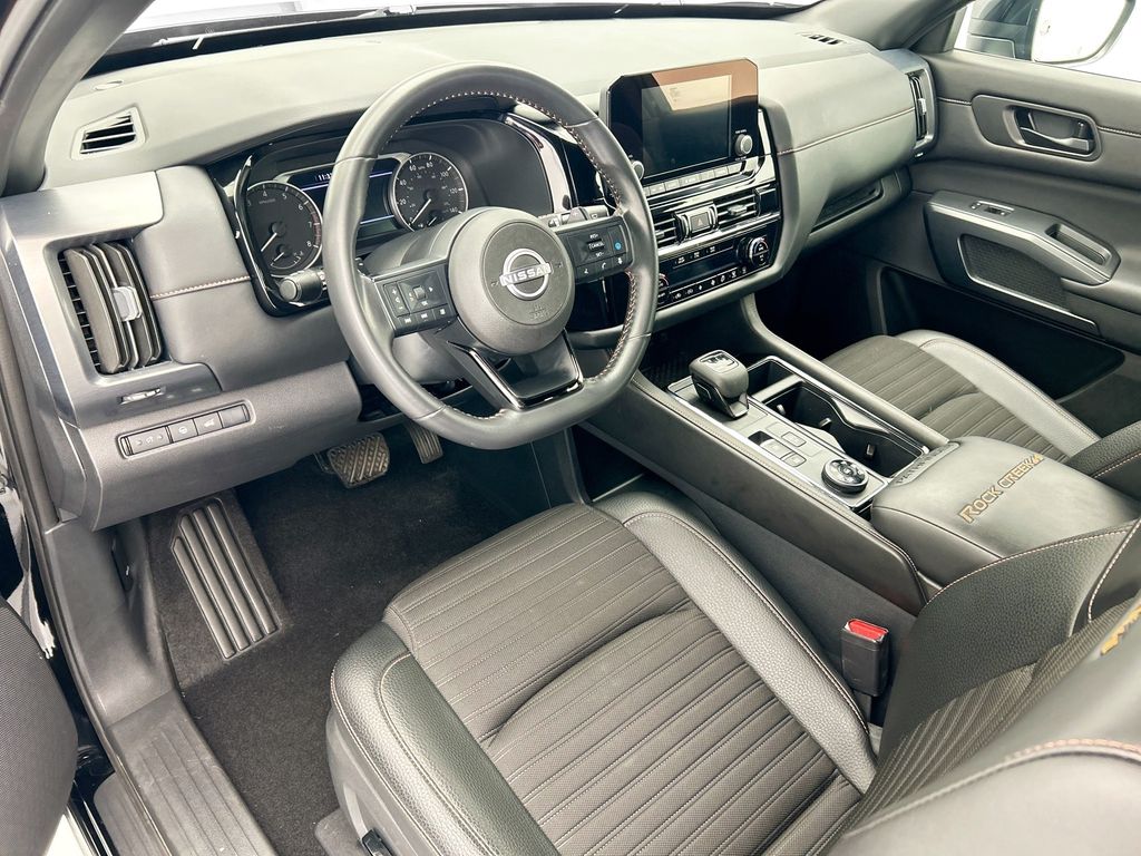 2025 Nissan Pathfinder Rock Creek - Photo 9