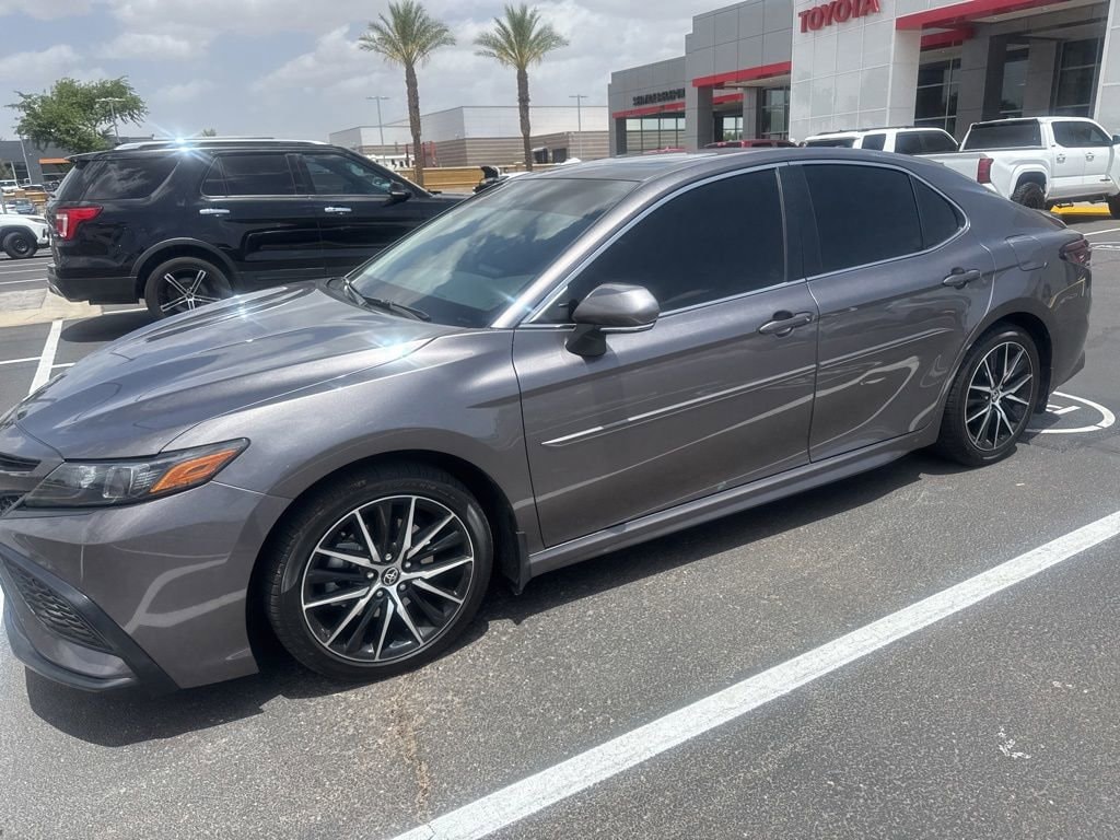 Used 2024 Toyota Camry SE Sedan