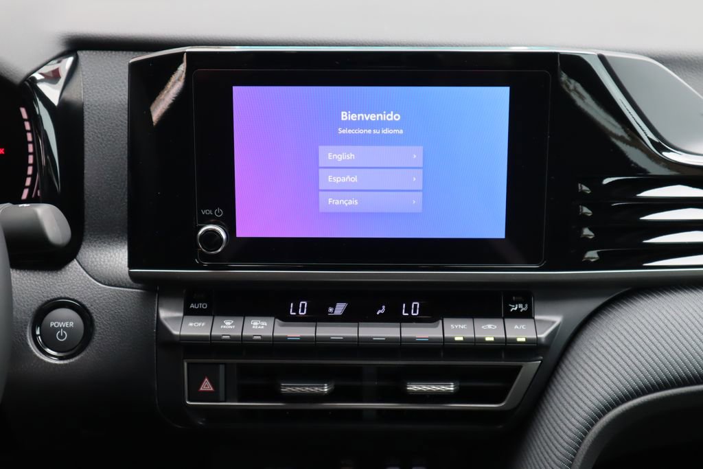 2026 Toyota Camry SE - Photo 14