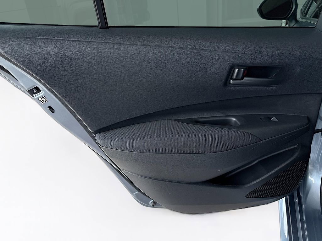 2025 Toyota Corolla LE - Photo 25