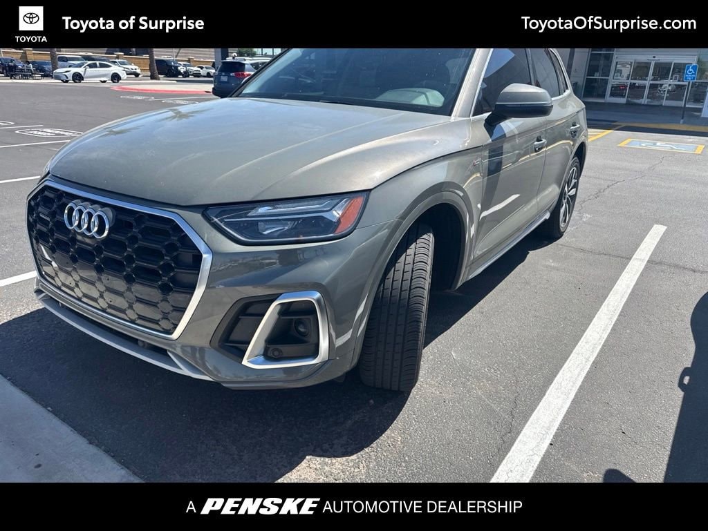 2023 Audi Q5 45 Premium Plus's photo