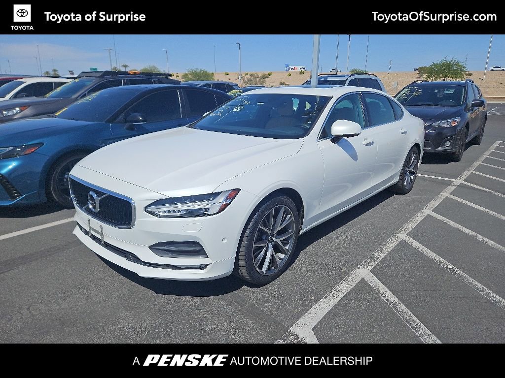 2018 Volvo S90 Momentum
