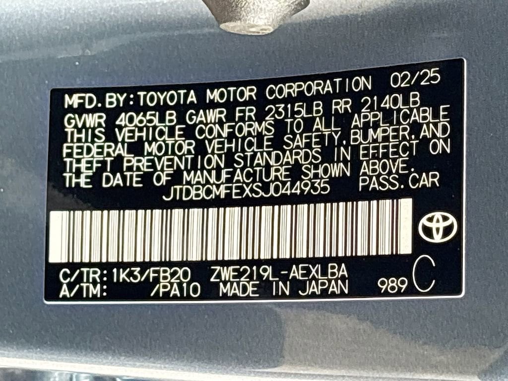 2025 Toyota Corolla LE - Photo 34