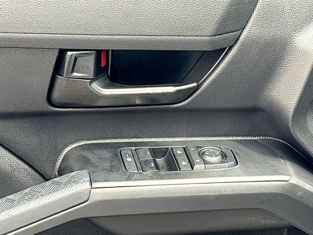 2026 Toyota Tacoma SR5 - Photo 21