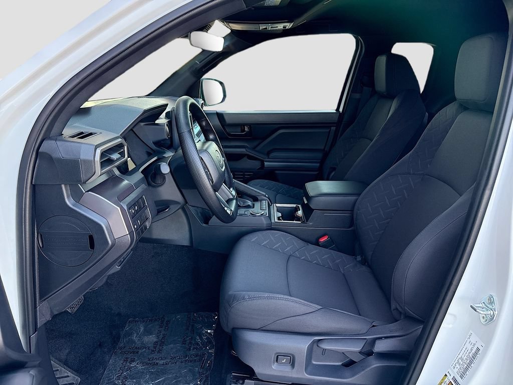 2026 Toyota Tacoma SR5 - Photo 18