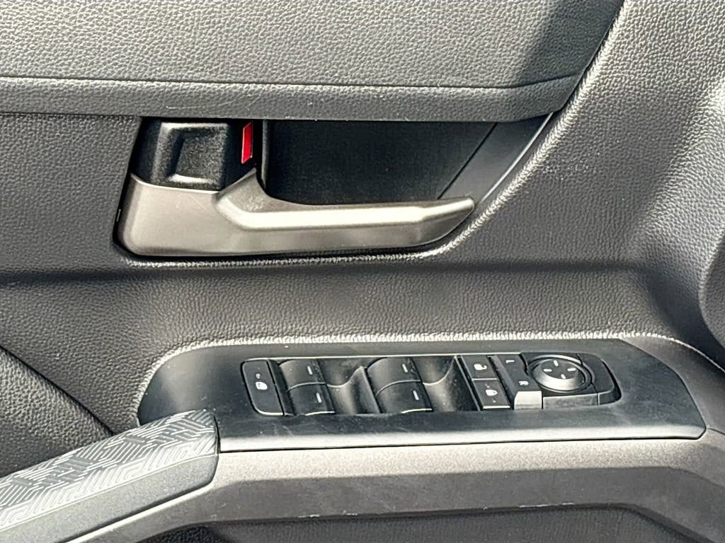 2025 Toyota Tacoma TRD Off Road - Photo 22