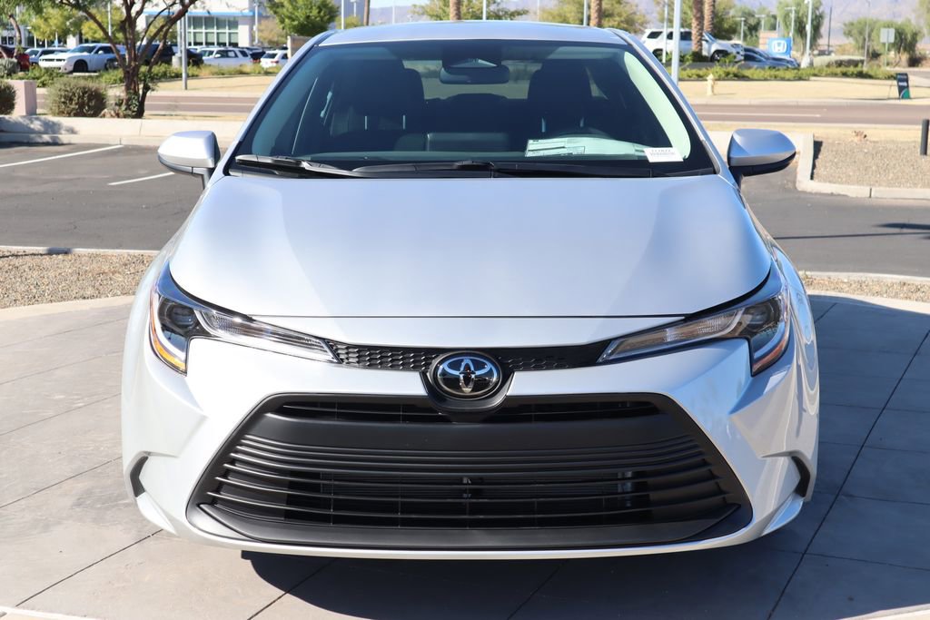 2026 Toyota Corolla LE photo 2