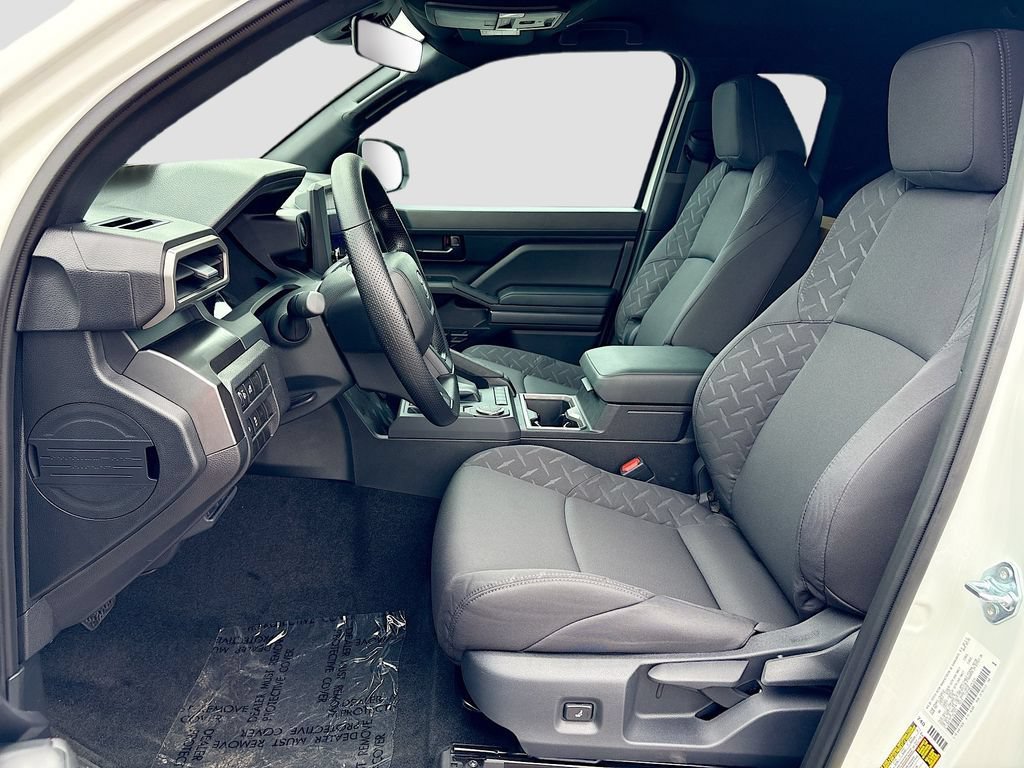 2026 Toyota Tacoma SR5 - Photo 18