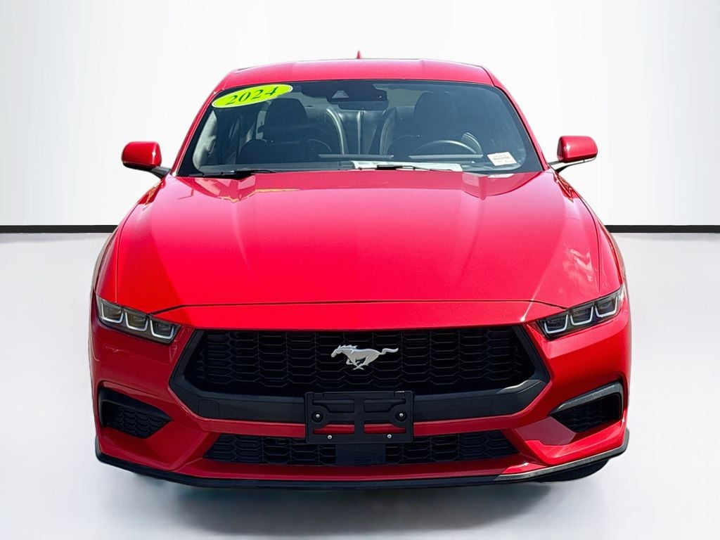 2024 Ford Mustang EcoBoost - Photo 2