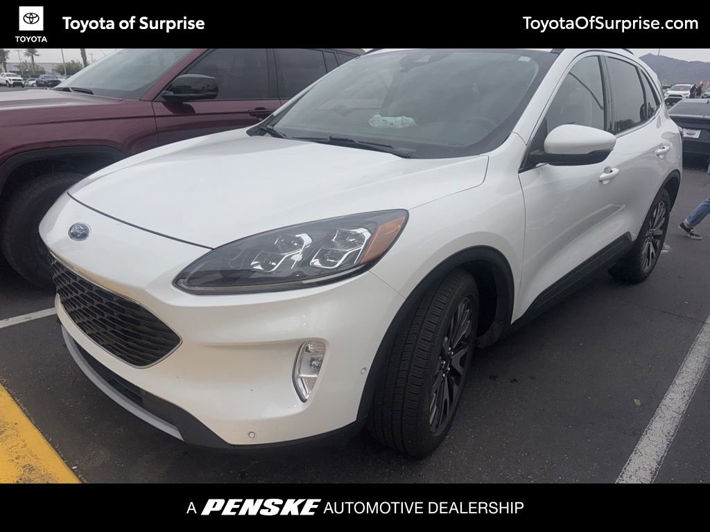 2020 Ford Escape Titanium's photo