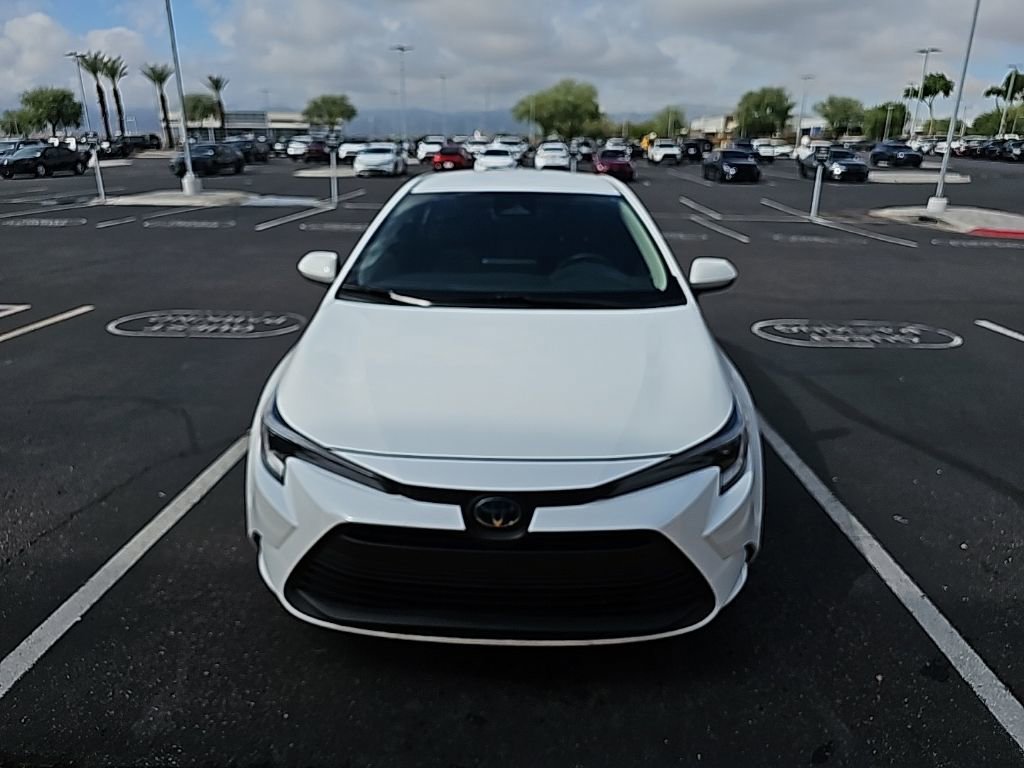 2023 Toyota Corolla Hybrid LE photo 2