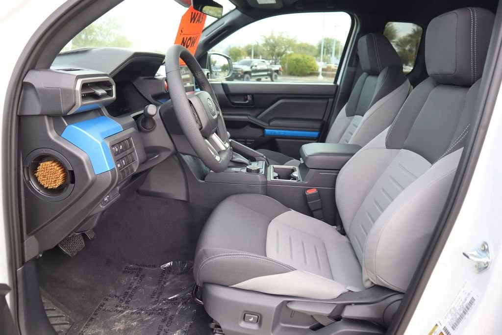 2026 Toyota Tacoma TRD PreRunner - Photo 18