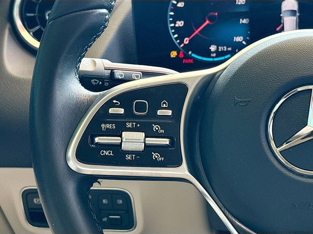 2023 Mercedes-Benz GLA Base - Photo 11