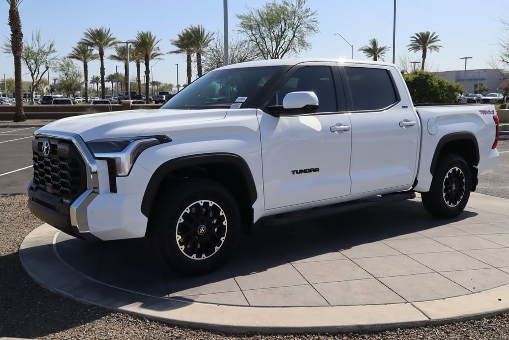 2026 Toyota Tundra SR5 CREWMAX 5.5 