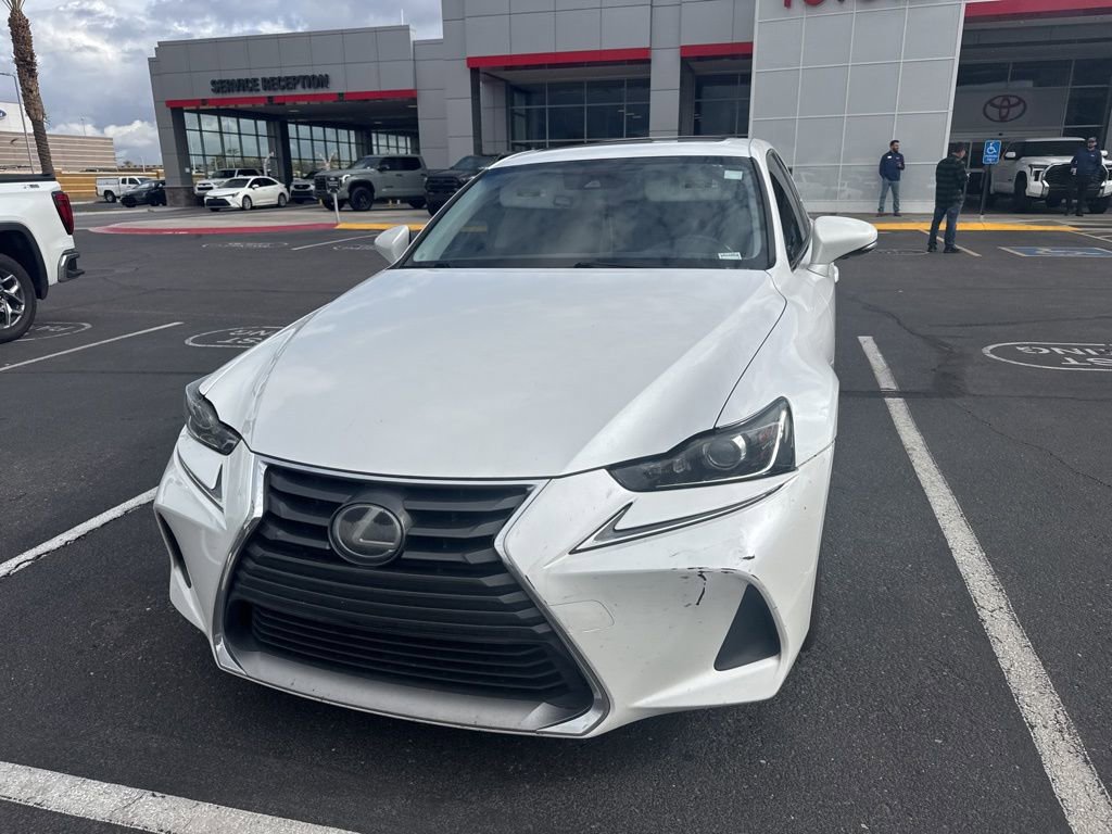 2017 Lexus IS 200t photo 2