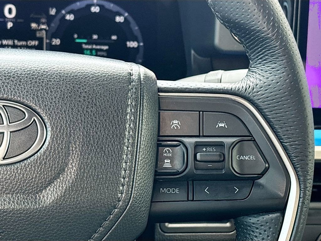 2025 Toyota Tacoma TRD Off Road - Photo 12