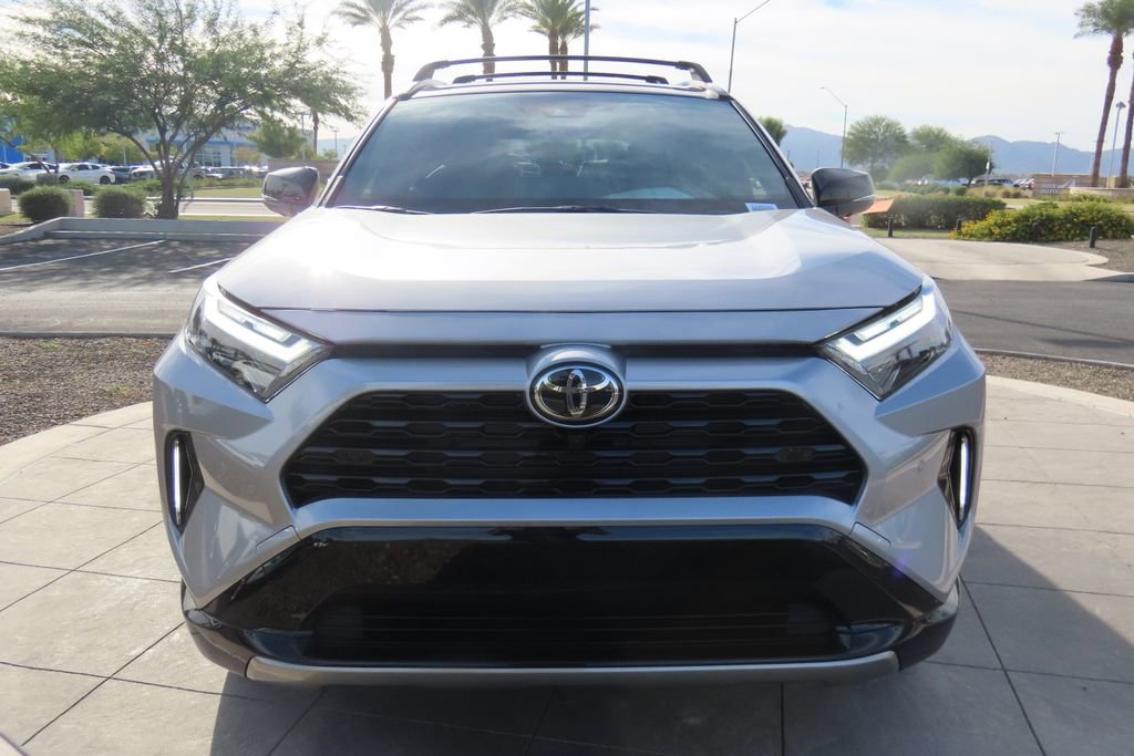 2025 Toyota RAV4 Hybrid XSE photo 2