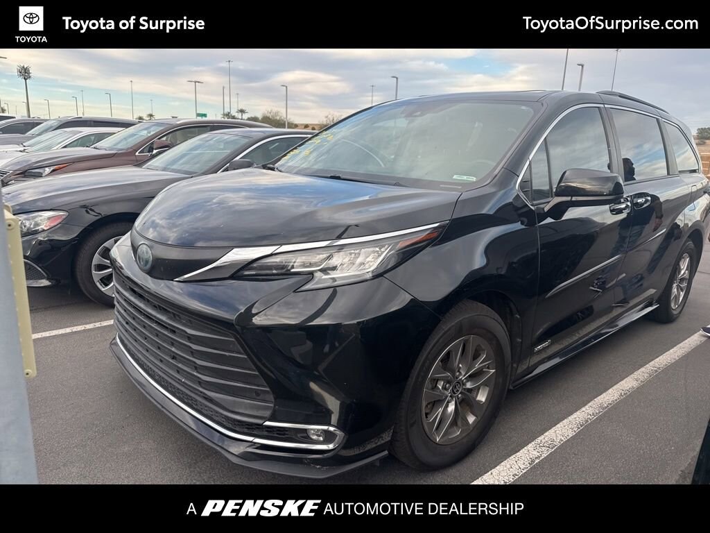 Used 2021 Toyota Sienna XLE Van