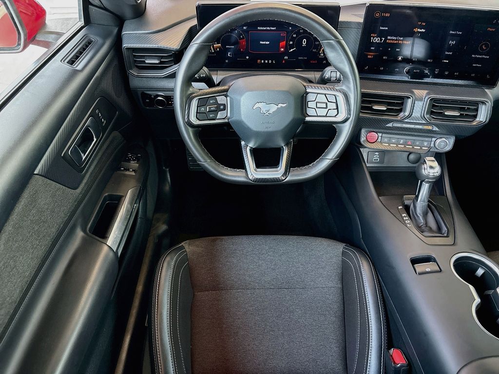 2024 Ford Mustang EcoBoost - Photo 10
