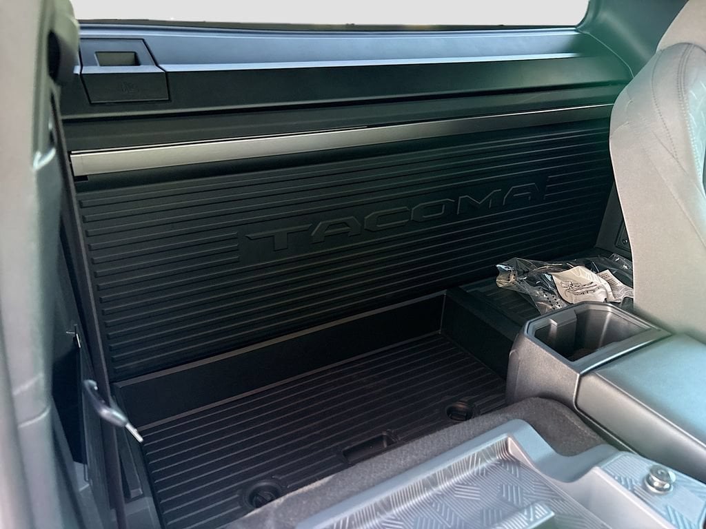 2026 Toyota Tacoma SR5 - Photo 20