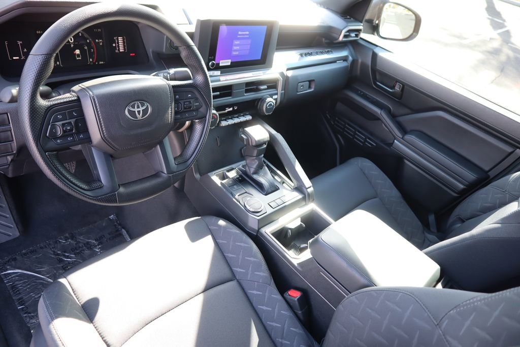 2026 Toyota Tacoma SR5 - Photo 9