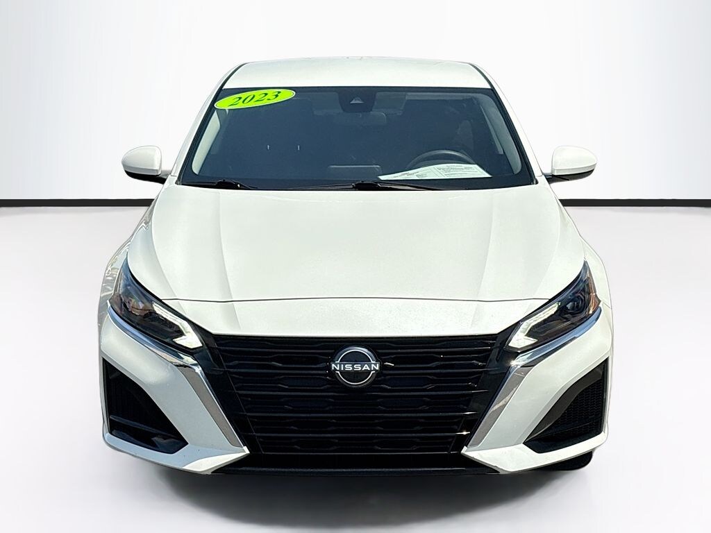 Used 2023 Nissan Altima 2.5 SV Sedan