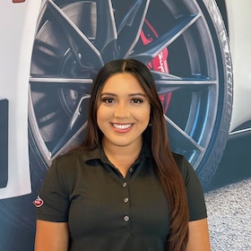 Staff member Melissa Ponce from ID_80db0b6988e1