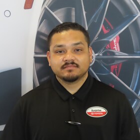 Staff member Meshba Ahmed from ID_5c8d7162171c