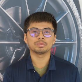 Staff member Andy Nguyen from ID_725d1e50c42a